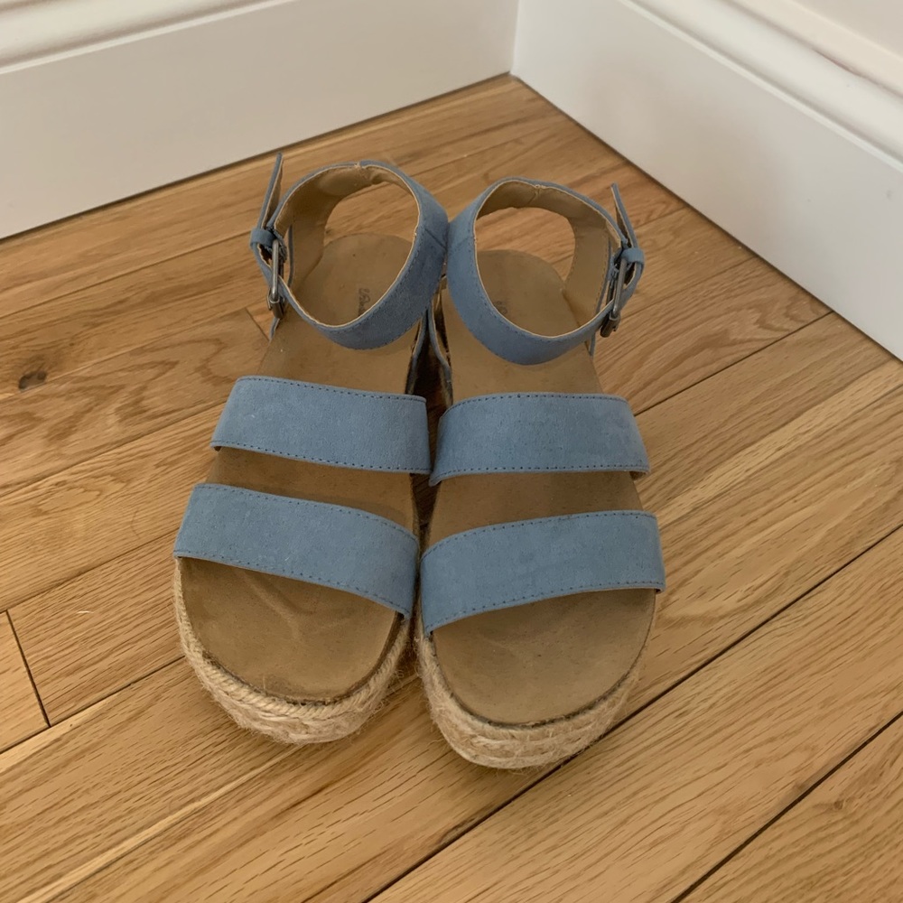 Universal Threads Blue Platform Sandals